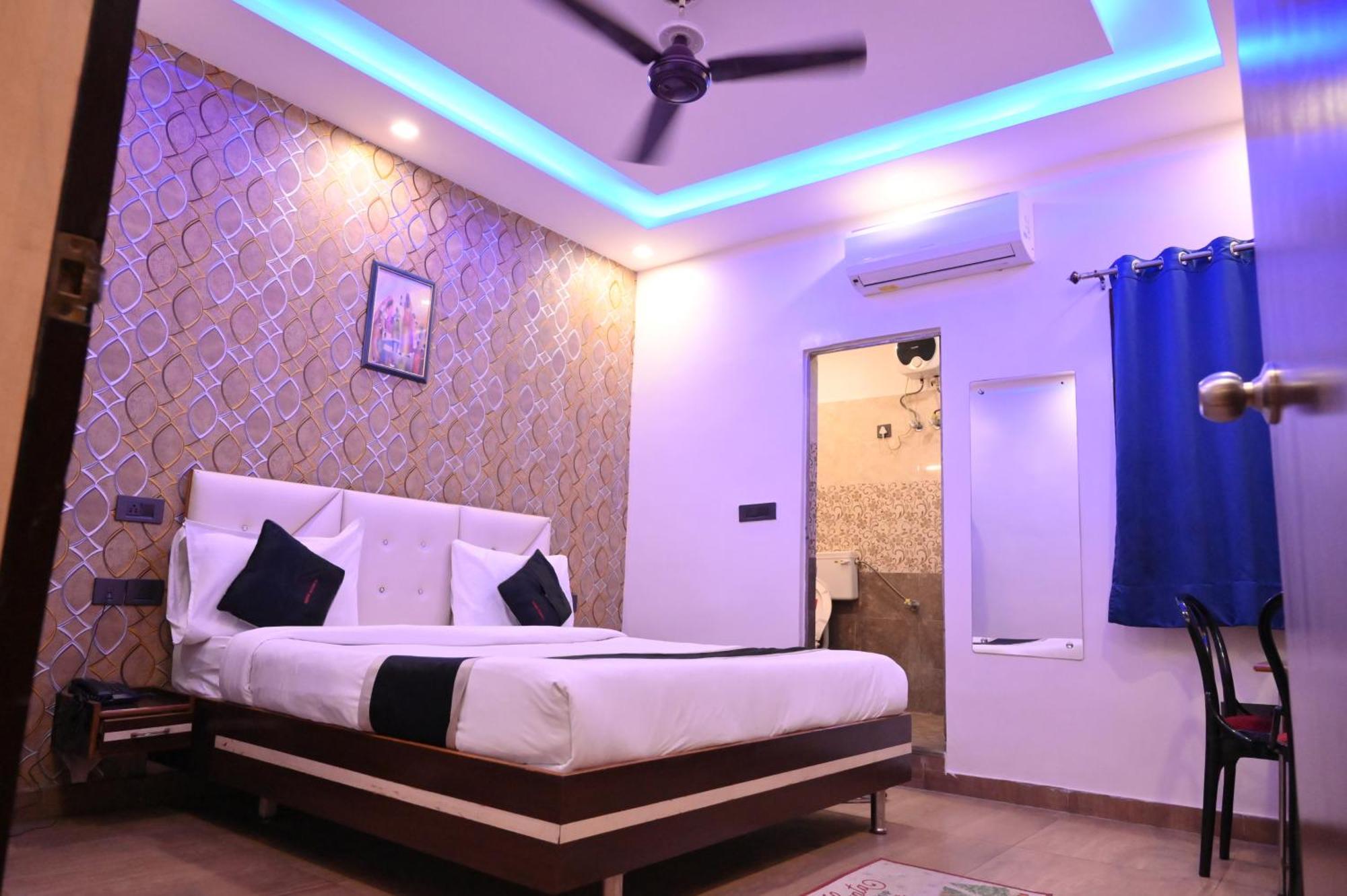 Hotel Riddhi Regency Lakhnau Kültér fotó